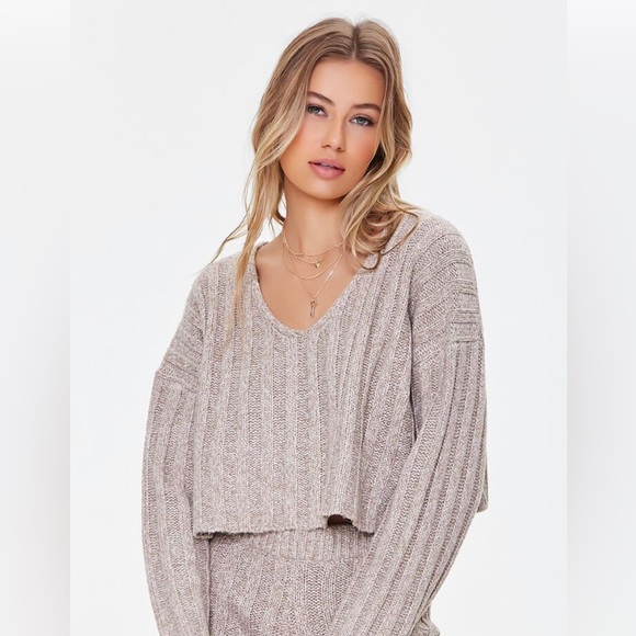 Forever 21 Ribbed Cropped Sweater - Picture 3 of 7